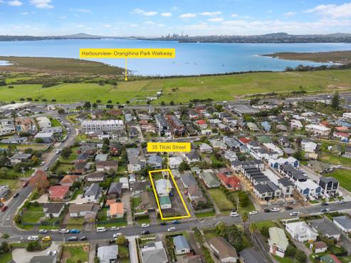35 Titoki Street, Te Atatu Peninsula