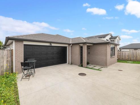 10 Koroheke Road, Takanini