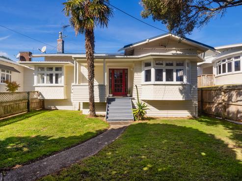 12 Stewart Road, Mount Albert