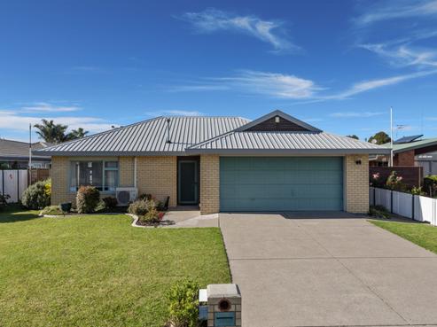 6 Edgewater Grove, Whakatane