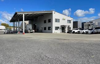 WAREHOUSE / OFFICES WITH YARD ON JOHN STREET
