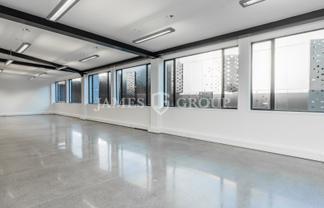 BRIGHT PONSONBY OFFICE WITH THREE CAR PARKS