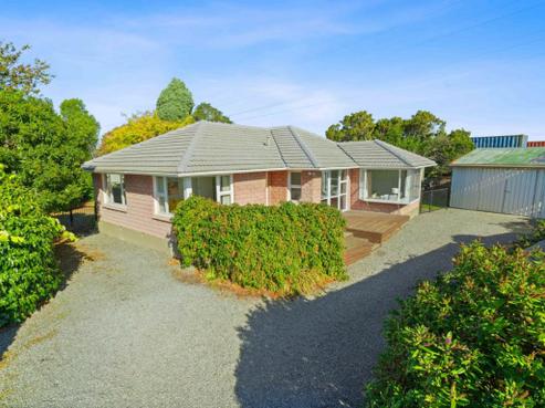 79 Boston Avenue, Hornby