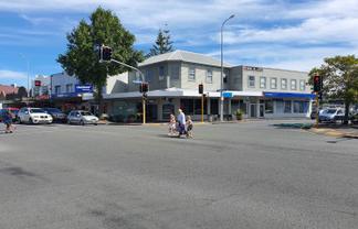 PROMINENT CORNER IN GREY LYNN
