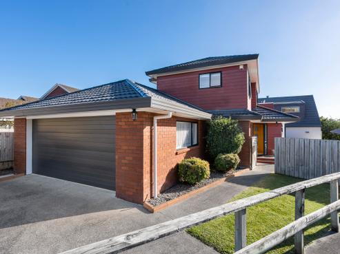 1/42 Headcorn Place, Botany Downs