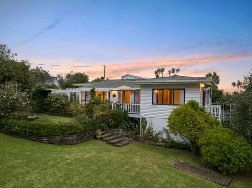 22 Grendon Road, Titirangi