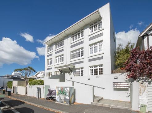 10/73C Carlton Gore Road, Newmarket