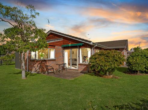 15 The Grove, Red Beach