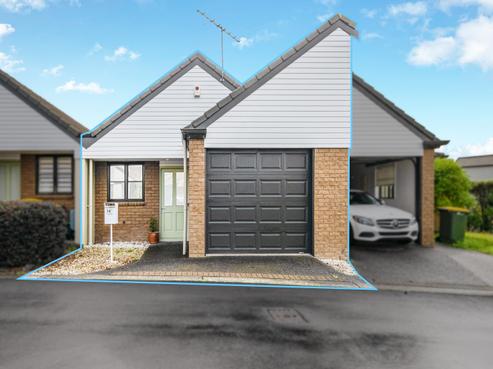 14/172 Mcleod Road, Te Atatu South