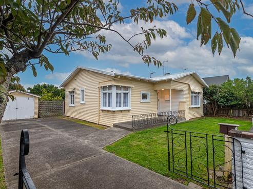 16 Kowhai Avenue, Takaro