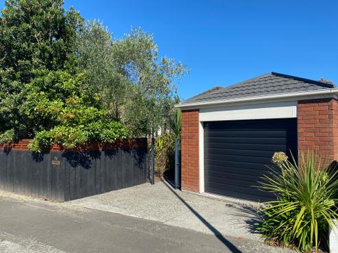 30 Thomson Street, West End