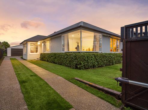 189 Estuary Road, South New Brighton