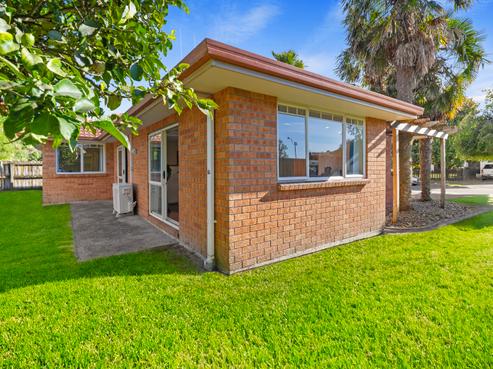 76 Nielsen Gardens, Rototuna