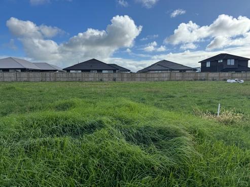 10 Whata Street, Clarks Beach