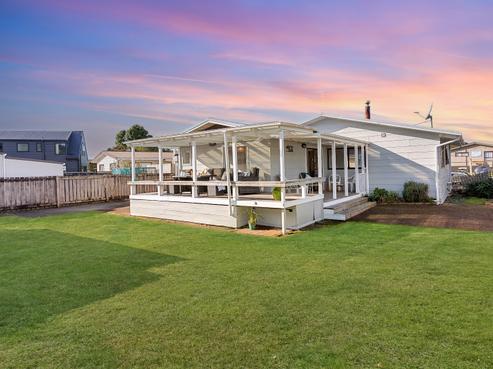 104 Mayfair Avenue, Whangamata