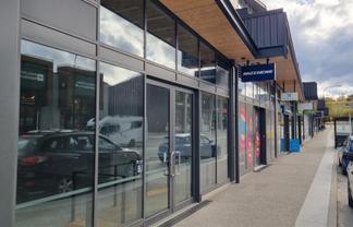 Retail or Clinic at Five Mile