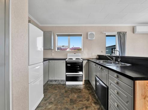 8B South Road, Manaia