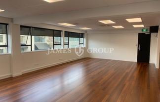 FITTED PARNELL OFFICE WITH CAR PARKS