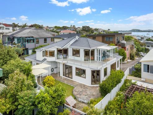 2/160 Bucklands Beach Road, Bucklands Beach