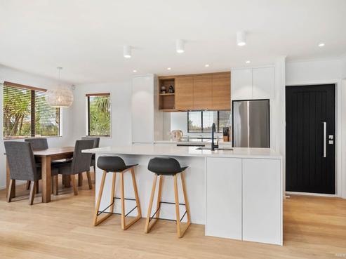 2/17 Heathglen Place, Bayview