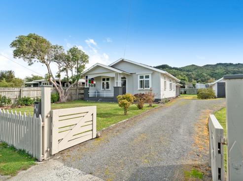 49 Wakefield Street, Featherston