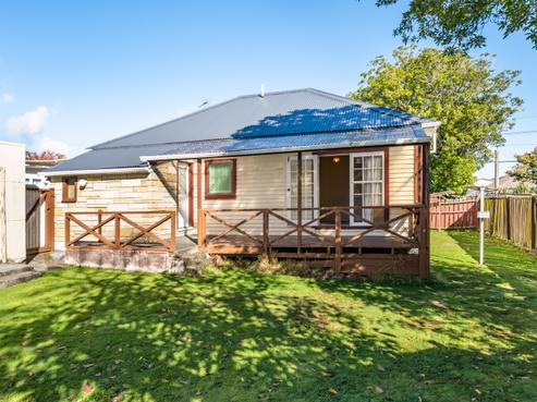 42 Merton Street, Trentham