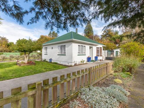 24 Great North Road, Waipawa