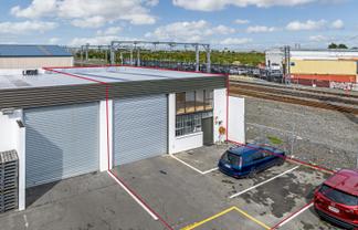 Tidy central Manukau industrial unit