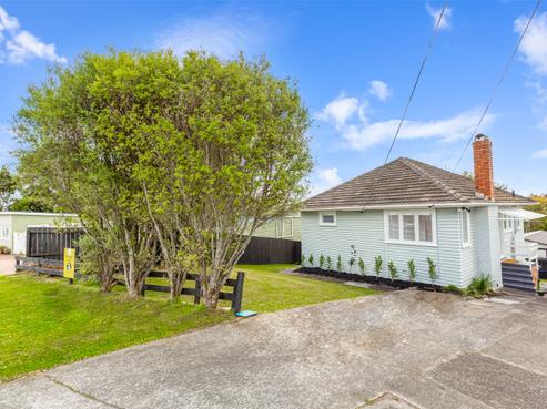 50 Awaroa Road, Sunnyvale