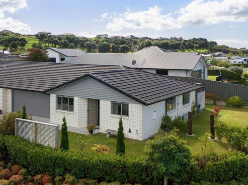 1/4 Greystone Place, Omokoroa