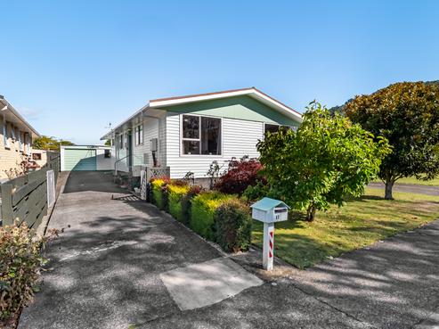 11 Dakota Grove, Totara Park