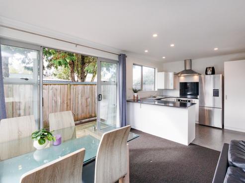 56 Exeter Crescent, Takaro