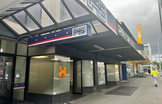 High profile on Devonport Road! 