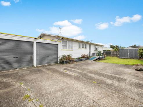 8A Howden Street, Waiuku