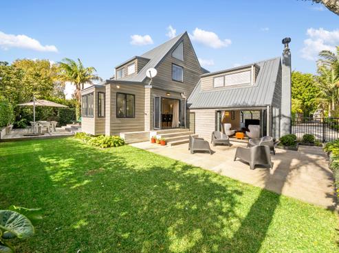 12 Wapiti Avenue, Epsom