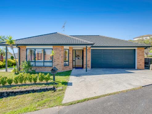 19 Black Teal Close, Unsworth Heights