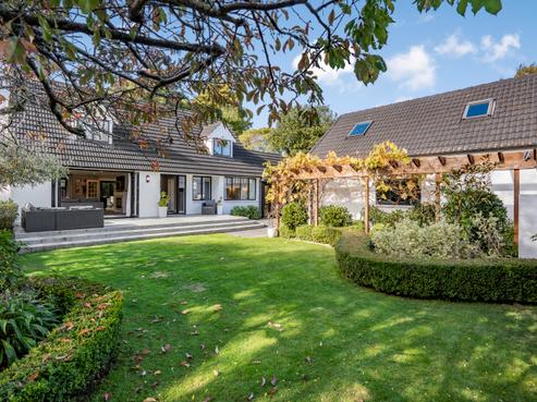 106 Barton Avenue, Heretaunga