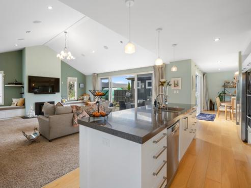 7 Gleneagles Way, Waiwhakaiho