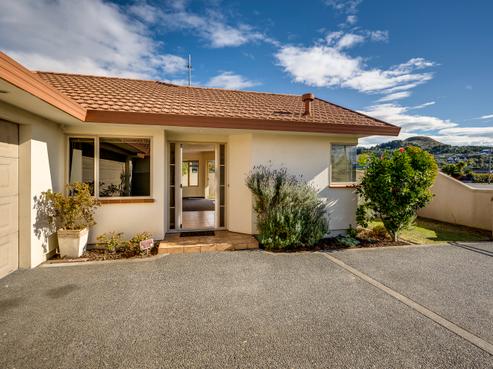 54 Neeve Road, Taradale