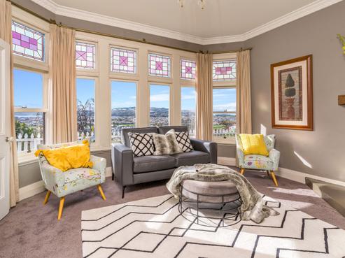 38 Easther Crescent, Kew