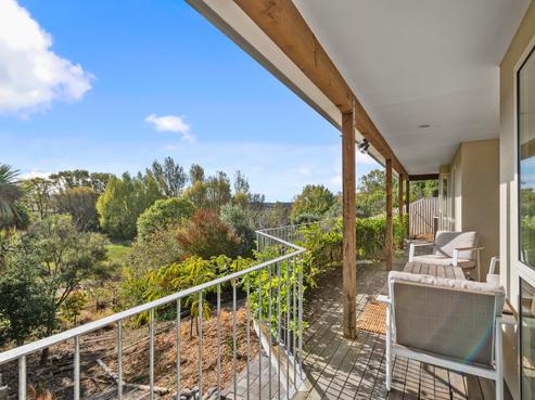 1654 Cust Road, Cust