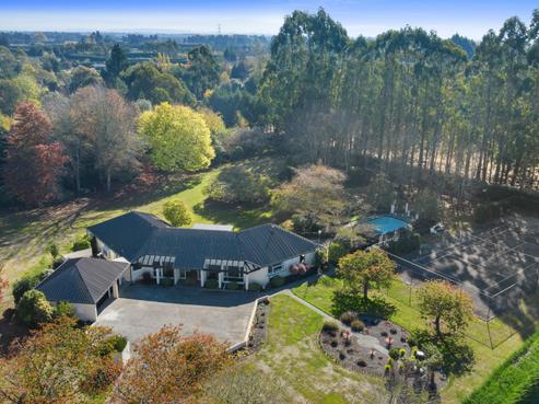 101 Mchughs Road, Swannanoa