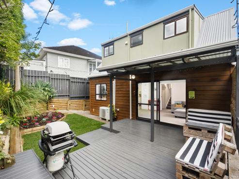3/4 Webber Street, Westmere