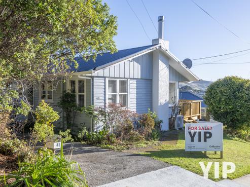 43 Catherine Crescent, Paparangi