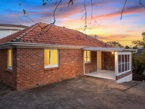 2/306 Beach Road, Campbells Bay