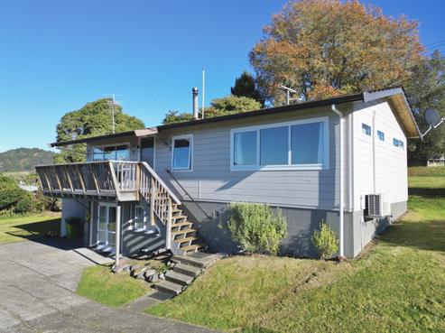 6 Tarrangower Avenue, Taumarunui