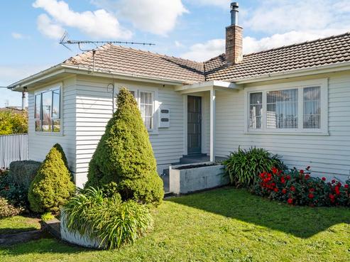 50 Neal Street, Putaruru