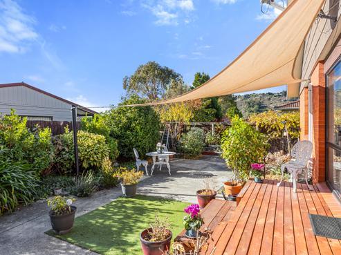 32B Laing Crescent, Heathcote Valley