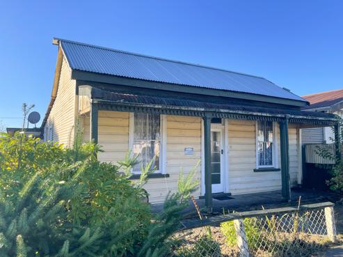 102 Broadway, Reefton