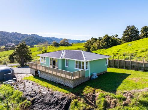 845 Golden Stairs Road, Mareretu